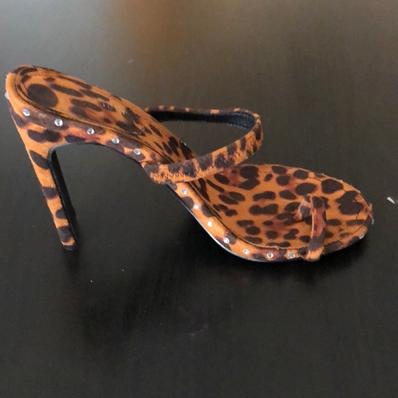 Heels - Picture 2 of 3